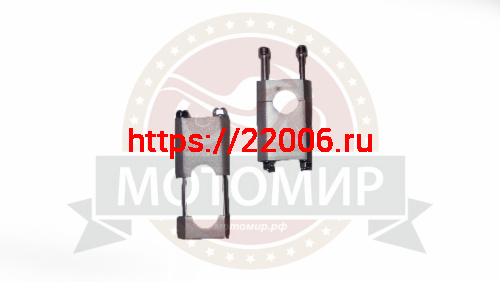 Держатель руля TTR125 в сборе (хомут) Держатель руля TTR125 в сборе (хомут)