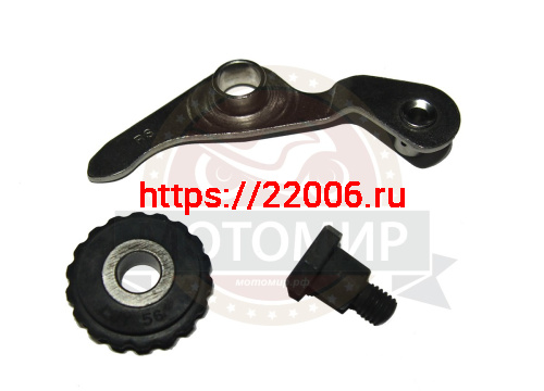 Ролик натяжителя цепи ГРМ с кронштейном 1P56 FMJ (ролик зубч.+рычаг, болт) (D00F043+D00C020+D00F044) Ролик натяжителя цепи ГРМ с кронштейном 1P56 FMJ (ролик зубч.+рычаг, болт) (D00F043+D00C020+D00F044)